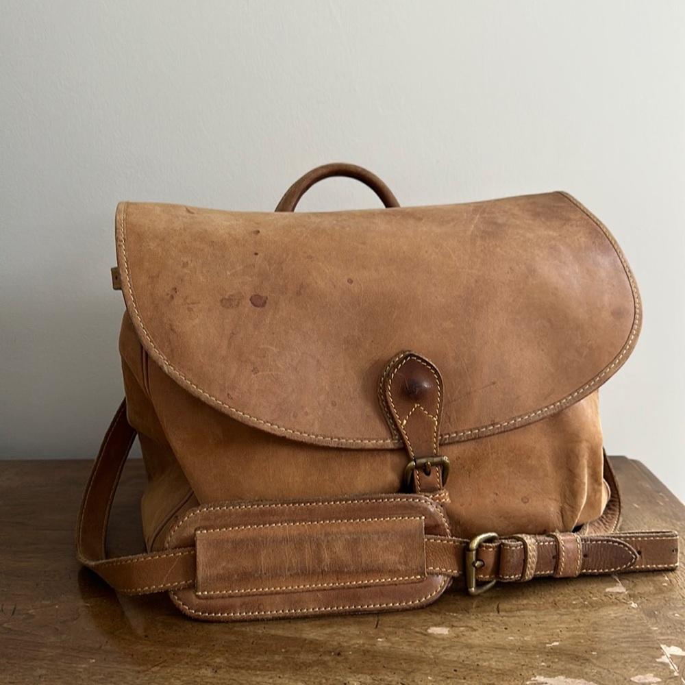 Vintage Mulholland Brothers Brown Leather Overnight Messenger Bag